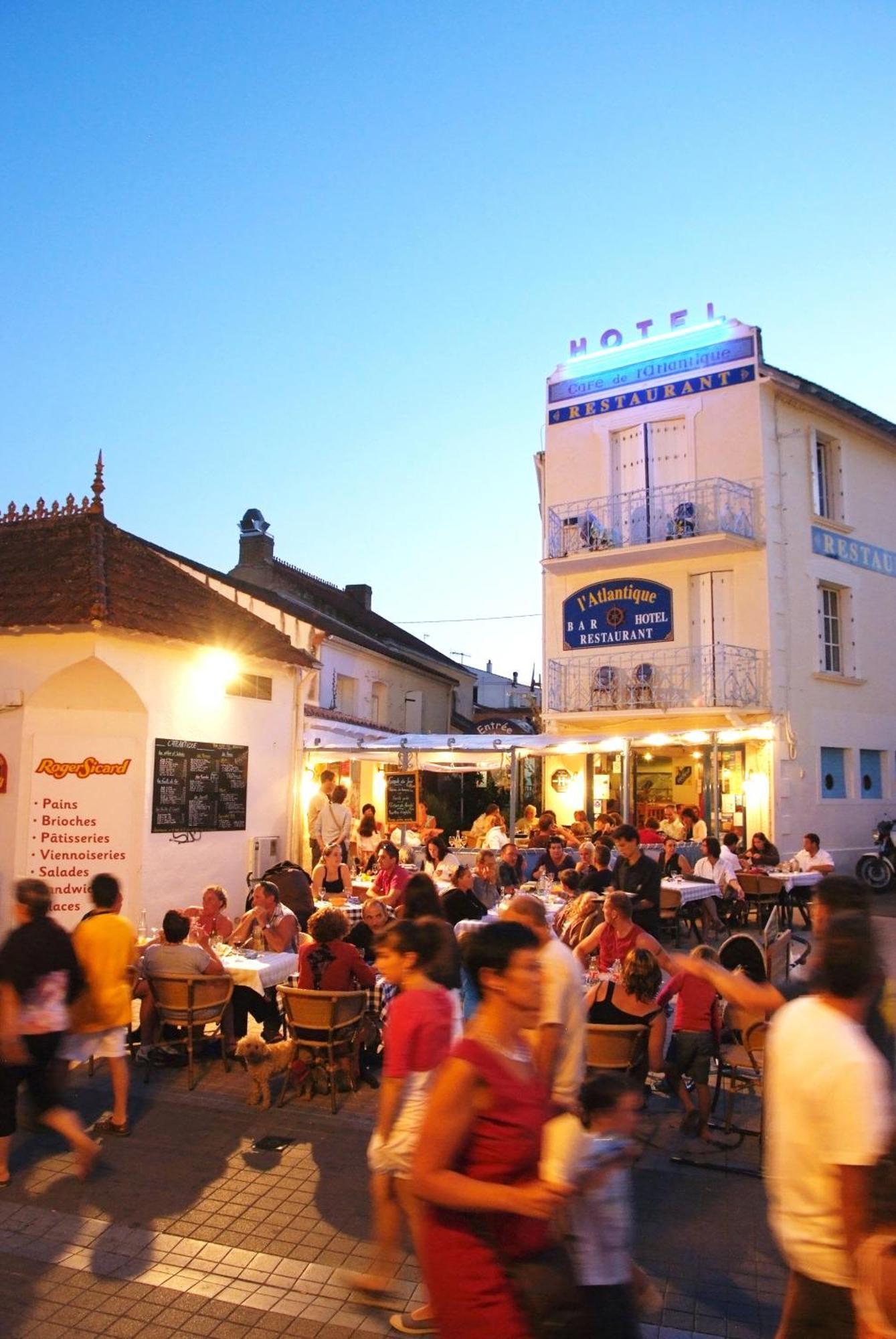 Hotel De L'Atlantique La Tranche-sur-Mer Bagian luar foto